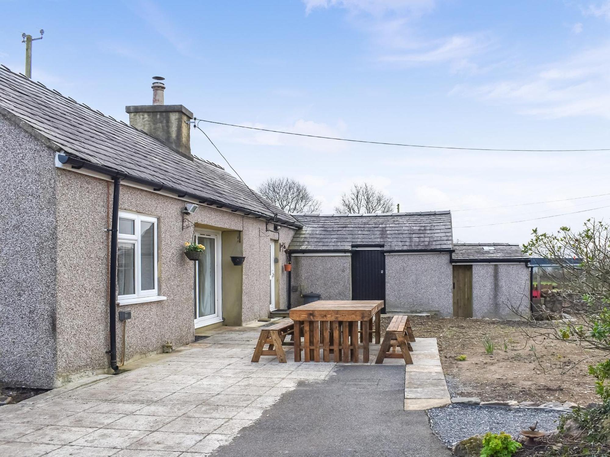 Tyn Y Maen Villa Llanddeiniolen ภายนอก รูปภาพ